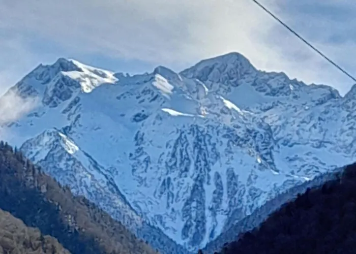 T2bis, Hyper Centre Face Les Thermes