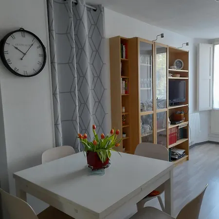 T2bis, Hyper Centre Face Les Thermes Апартаменты *